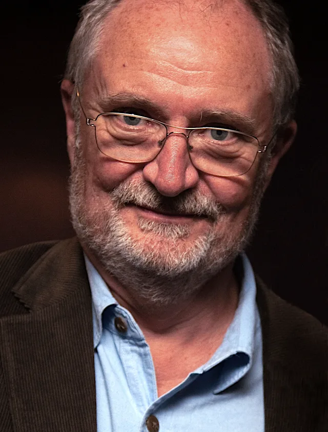 Portrait photograph of the actor Jim Broadbent at a public event in 2012.